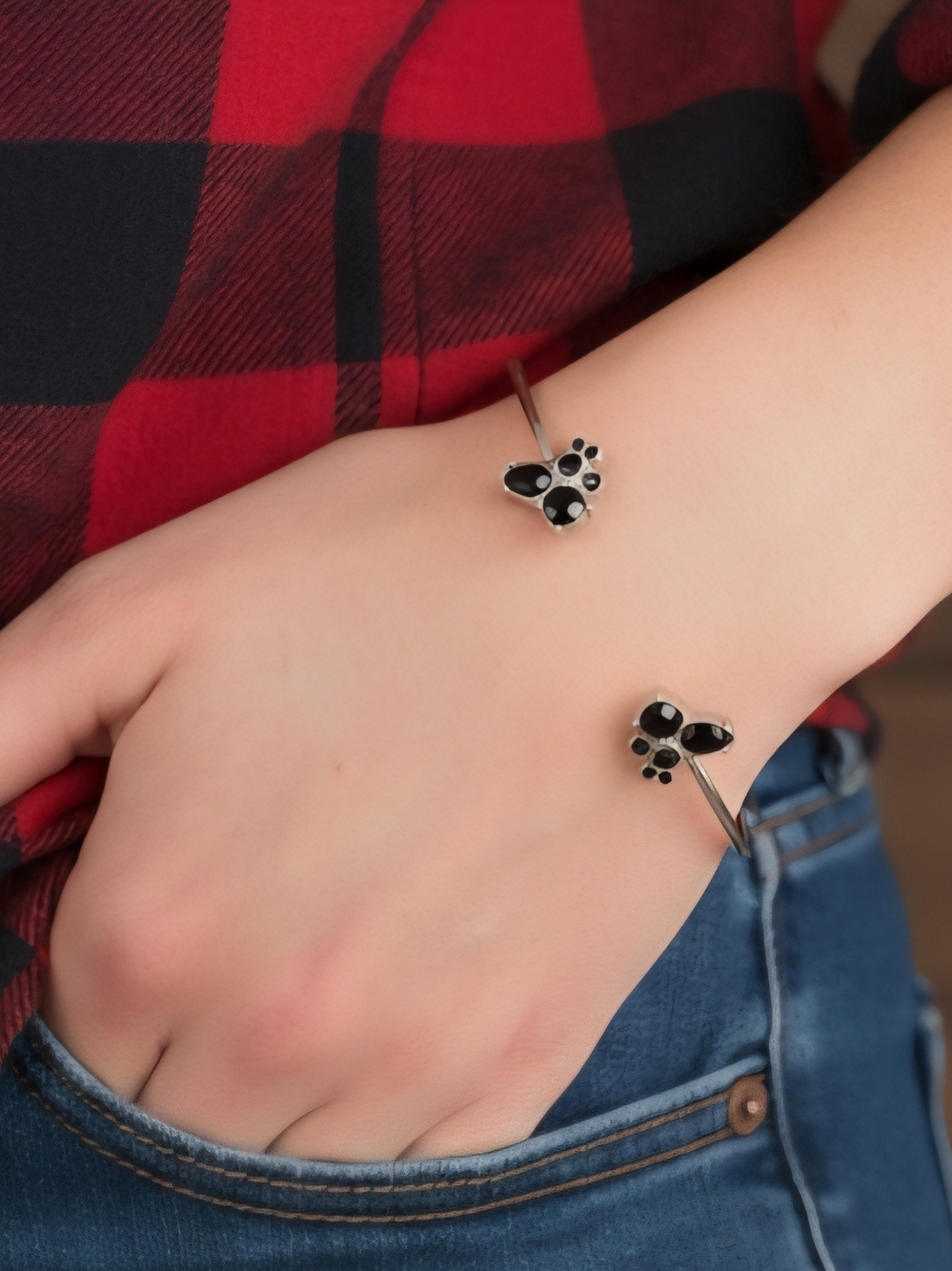 Going For Glittet Black Beaded  Cuff Bracelet